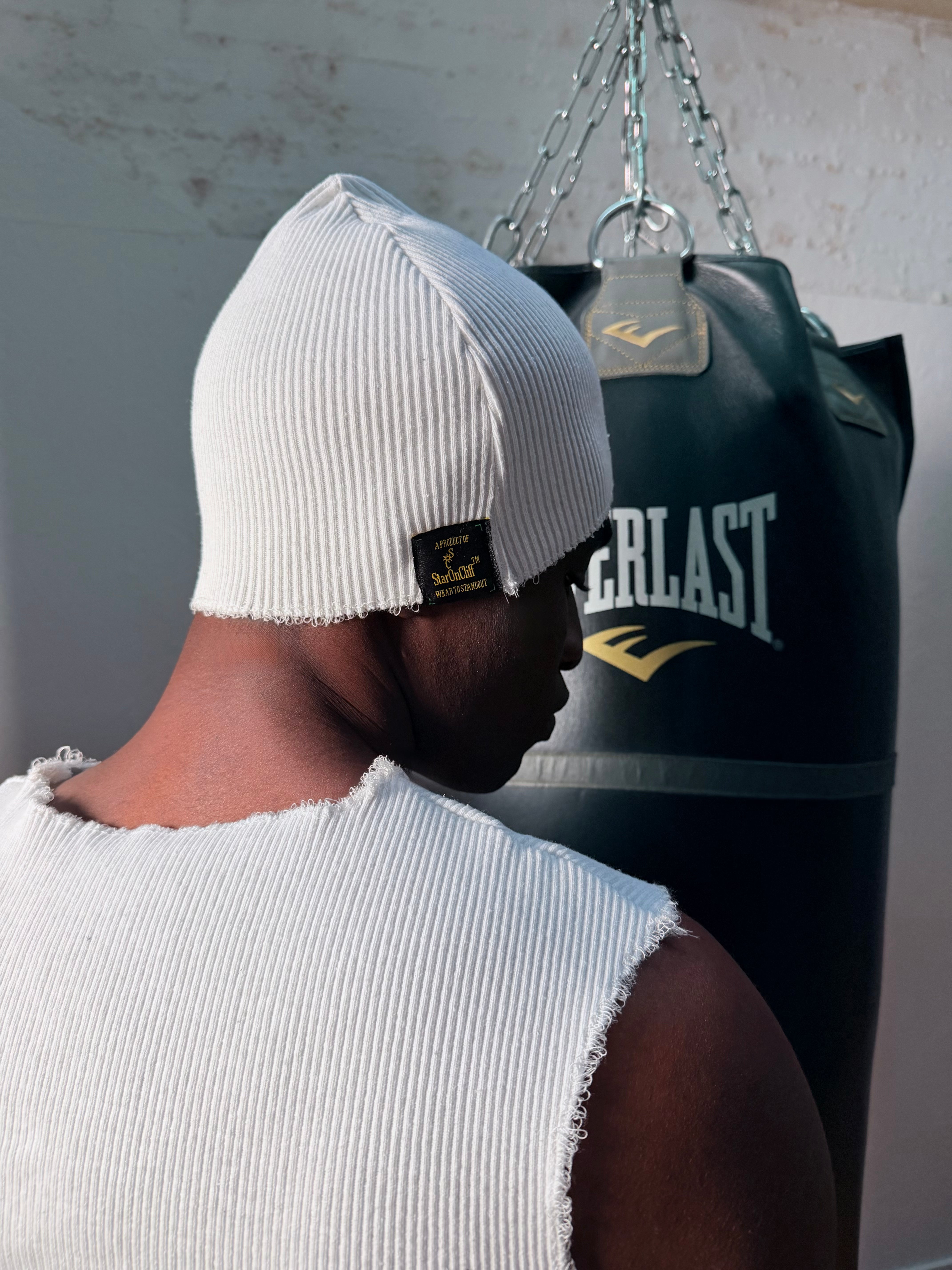 P.O.P BEANIE (black & white)