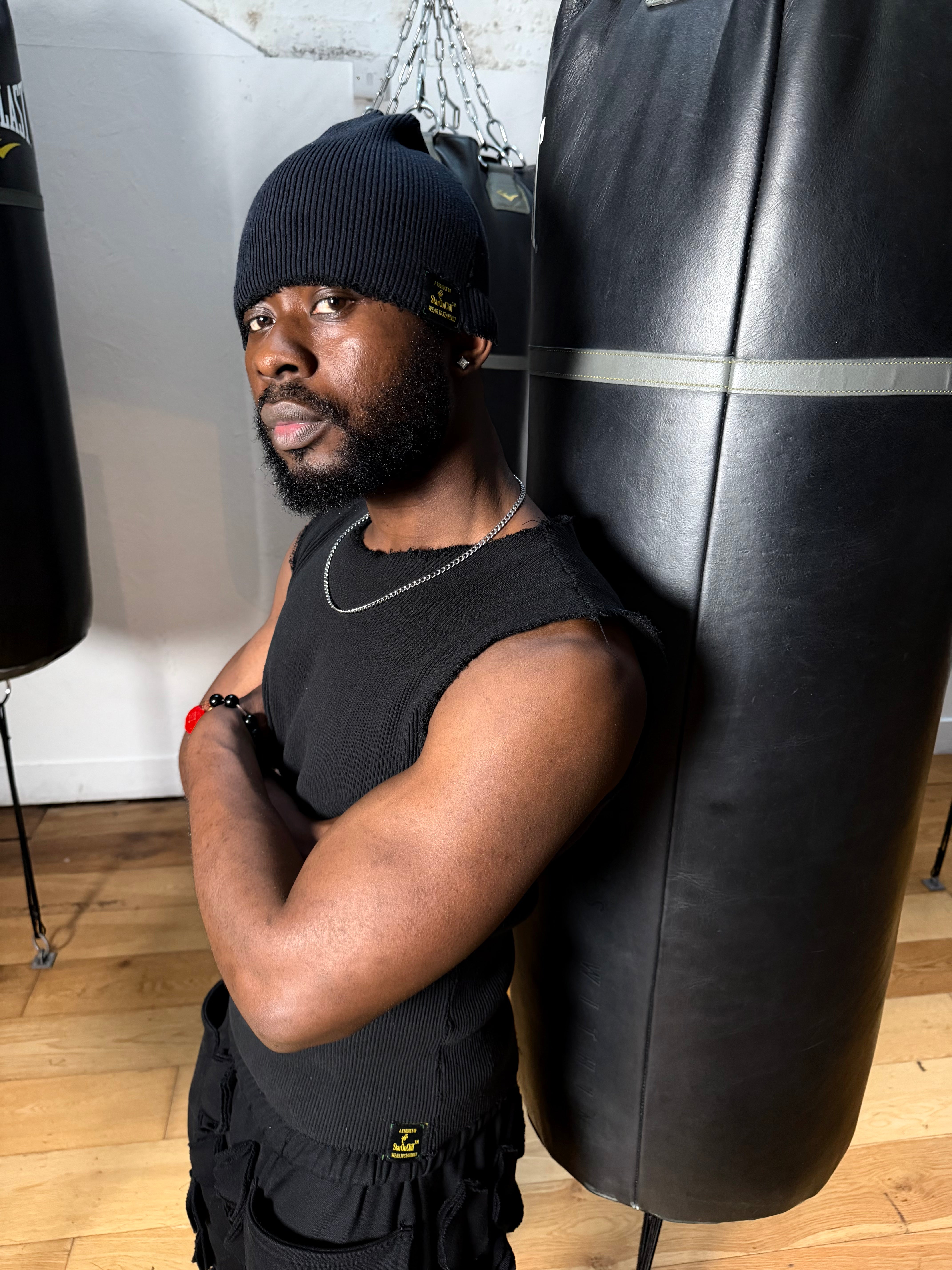 P.O.P BEANIE (black & white)