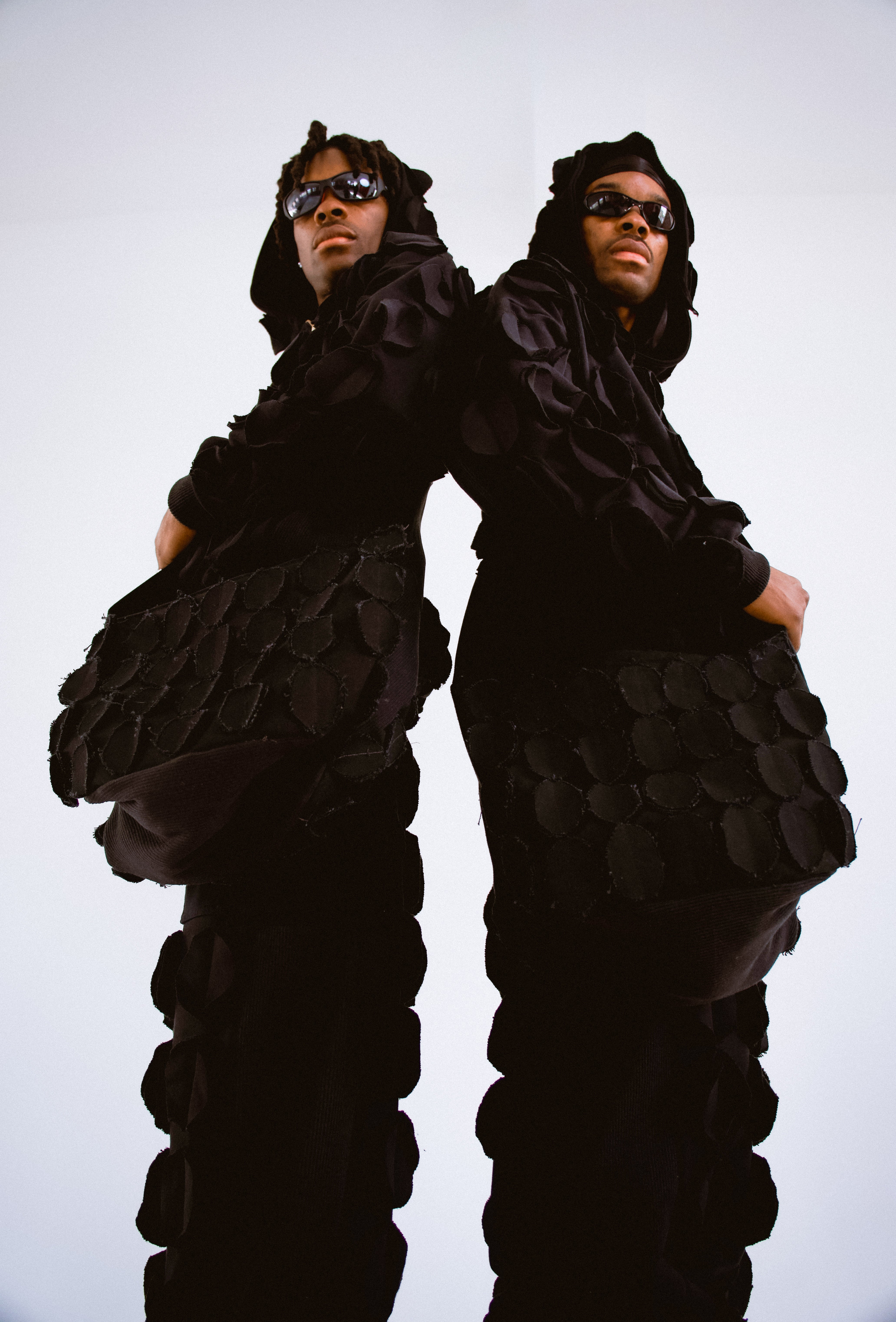 Cowrie Shells Motif Cross Bag