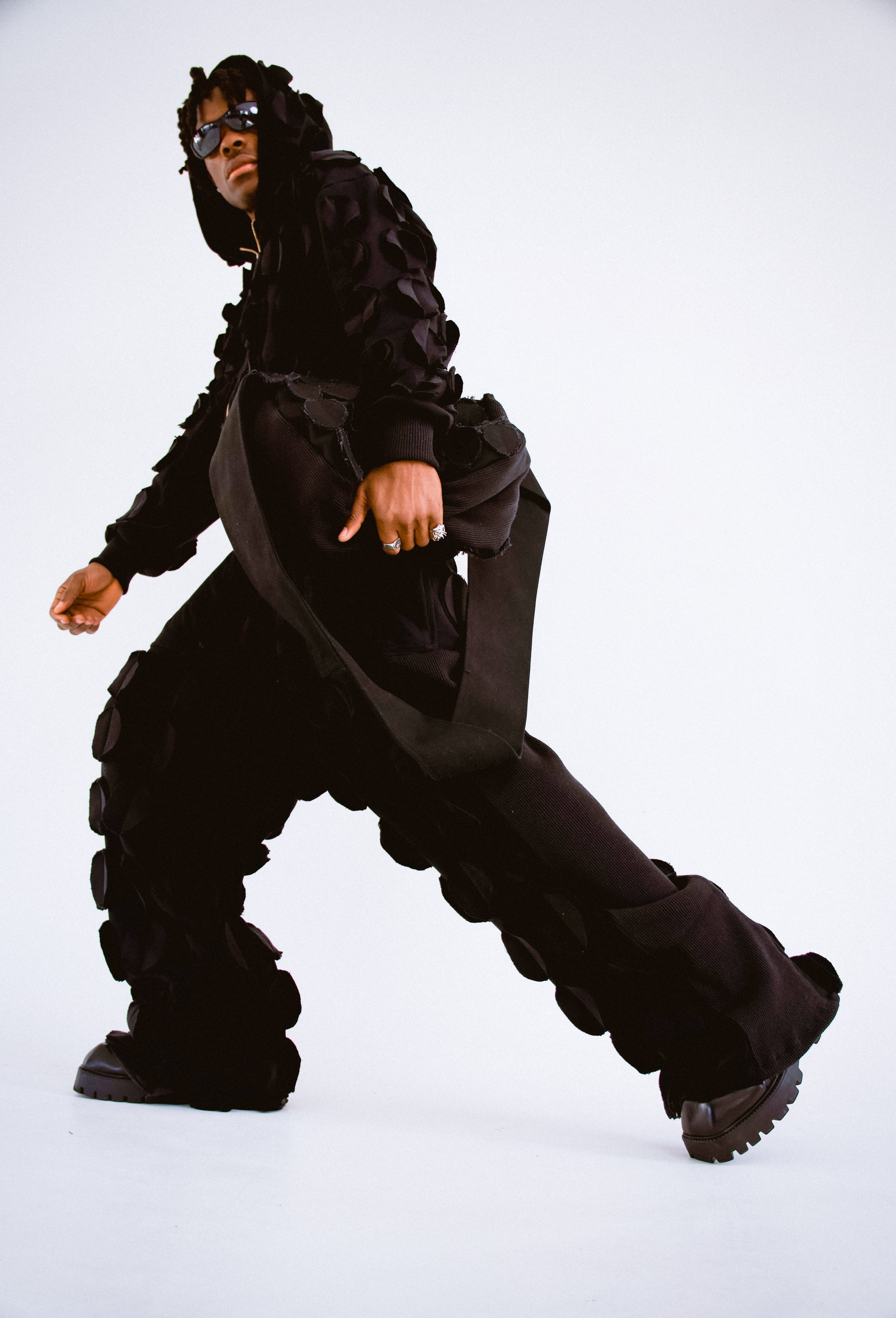 Cowrie Shells Motif Cross Bag